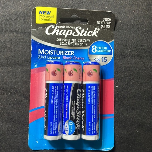 4 packs of different chapsticks - Picture 2 of 5